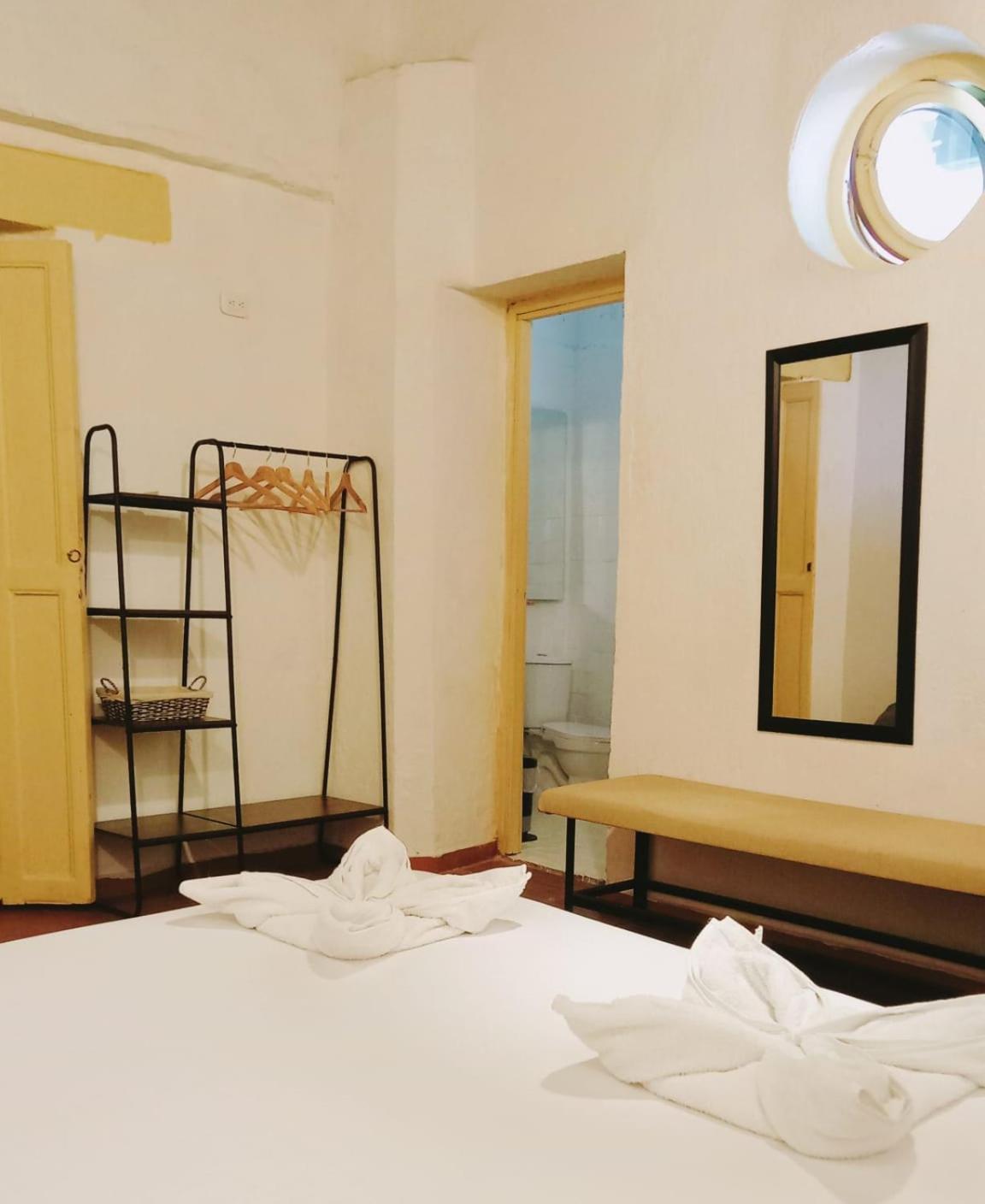 Lotus Central Hotel Санта-Марта Экстерьер фото