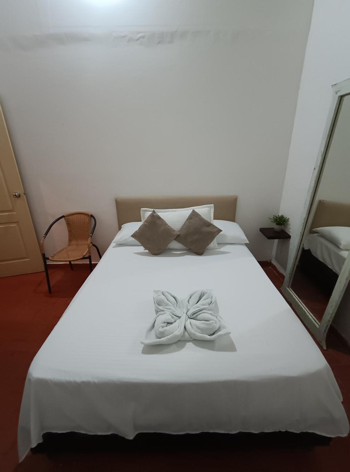 Lotus Central Hotel Санта-Марта Экстерьер фото