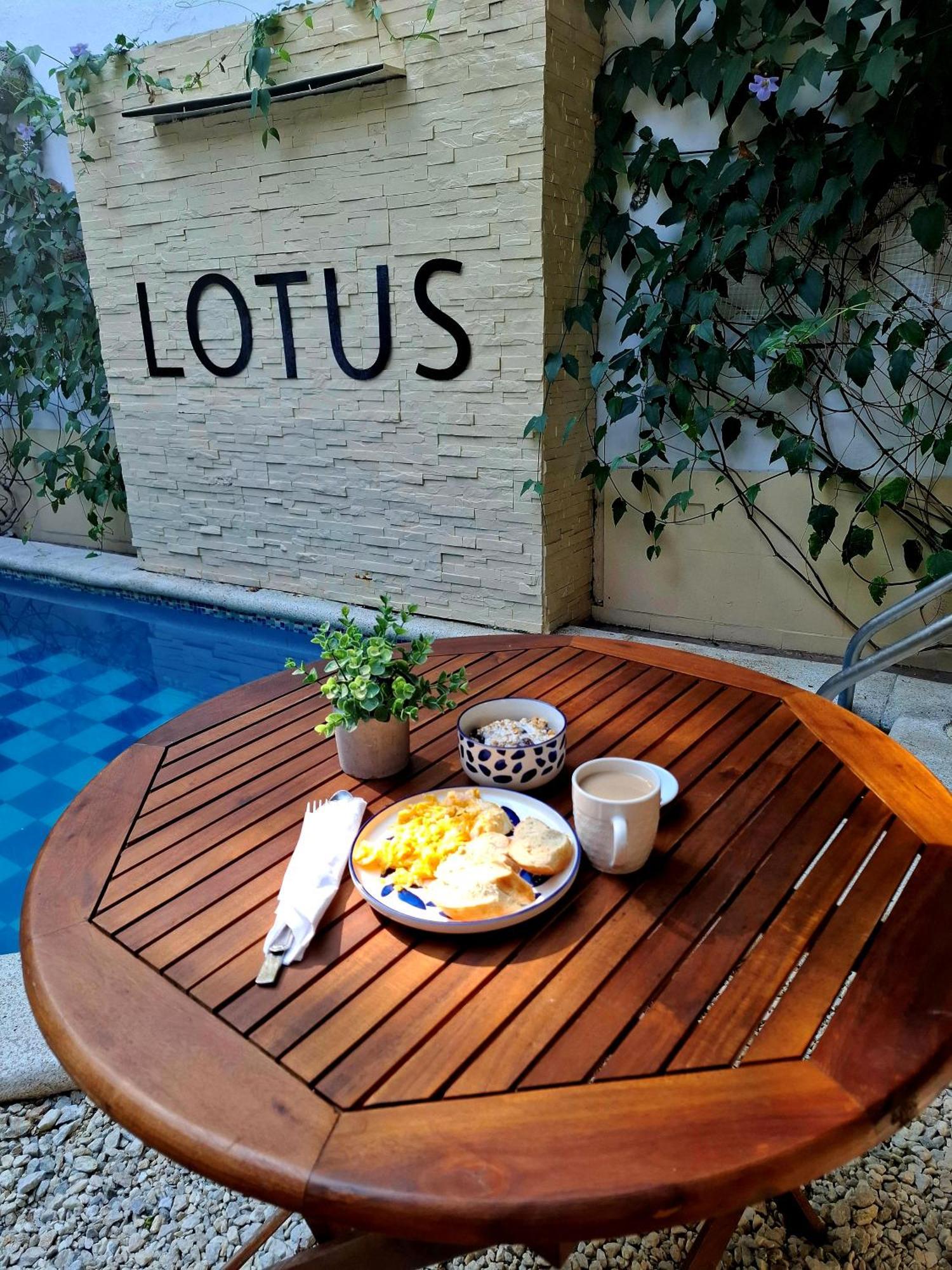 Lotus Central Hotel Санта-Марта Экстерьер фото